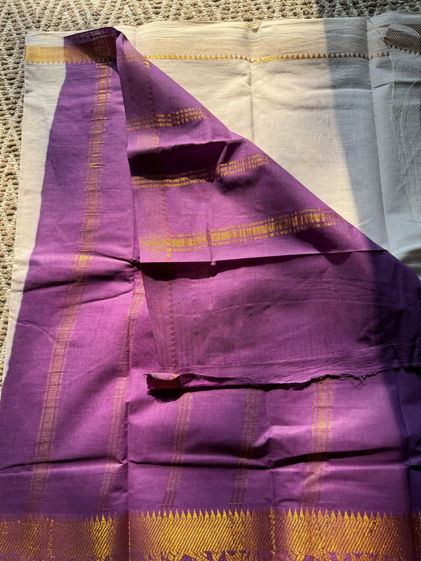 BH027 SUNGUDI COTTON SAREE