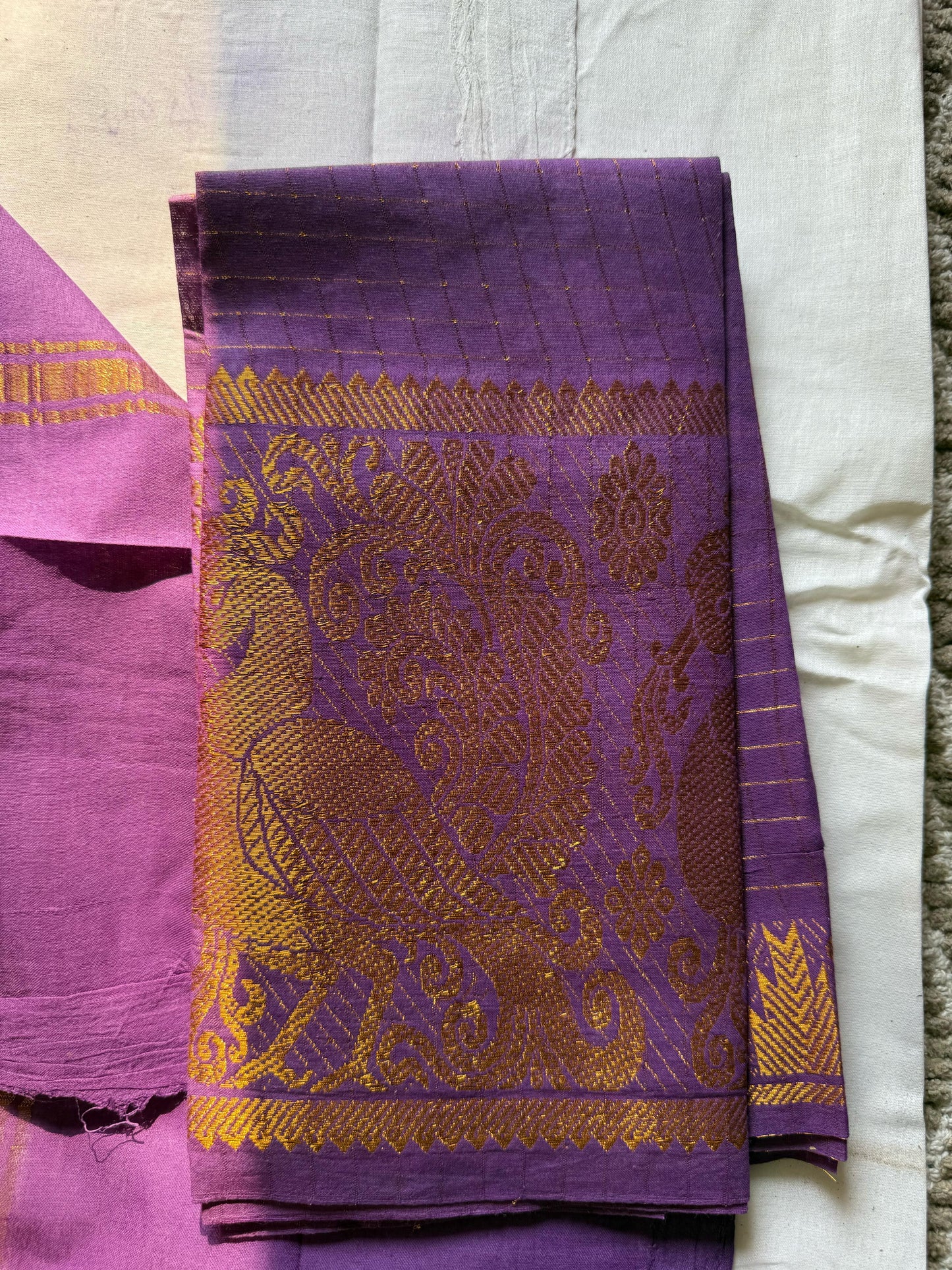 BH027 SUNGUDI COTTON SAREE