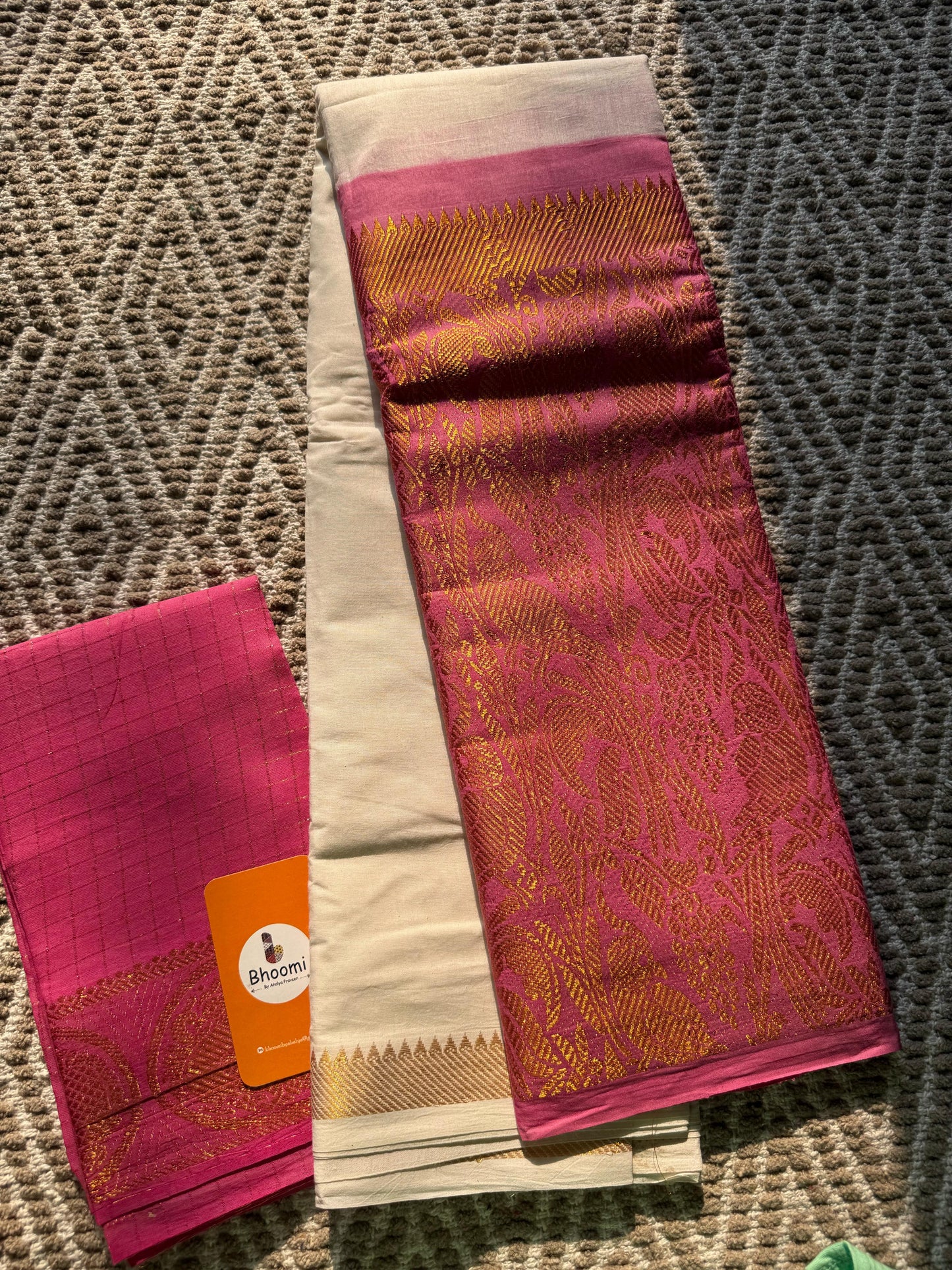 BH029 SUNGUDI COTTON SAREE(PINK)