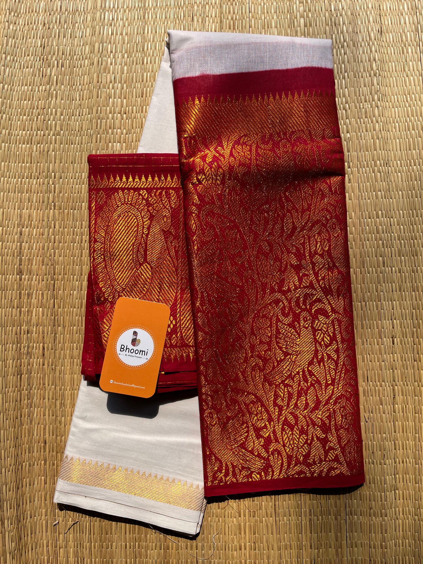 BH030 SUNGUDI COTTON SAREE (RED)