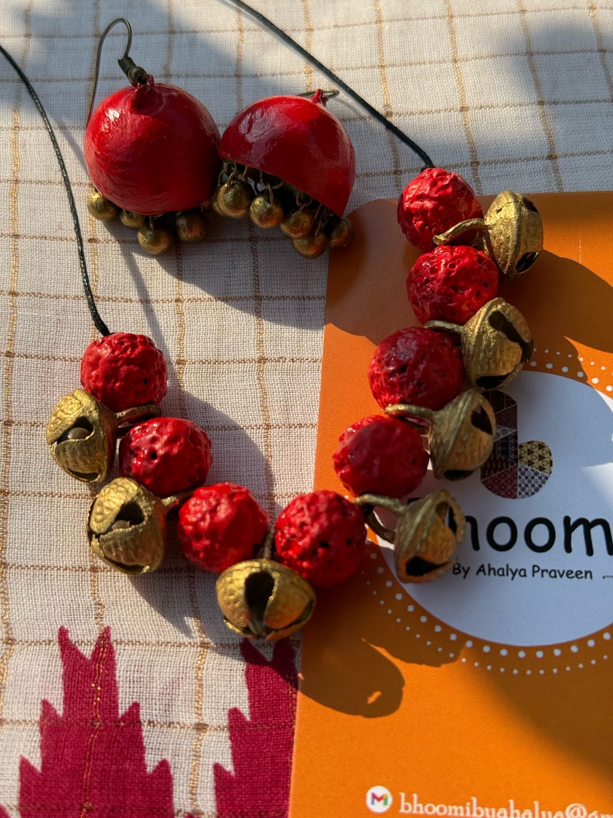 Sungudi cotton paired with chilanga and teracotta jewels