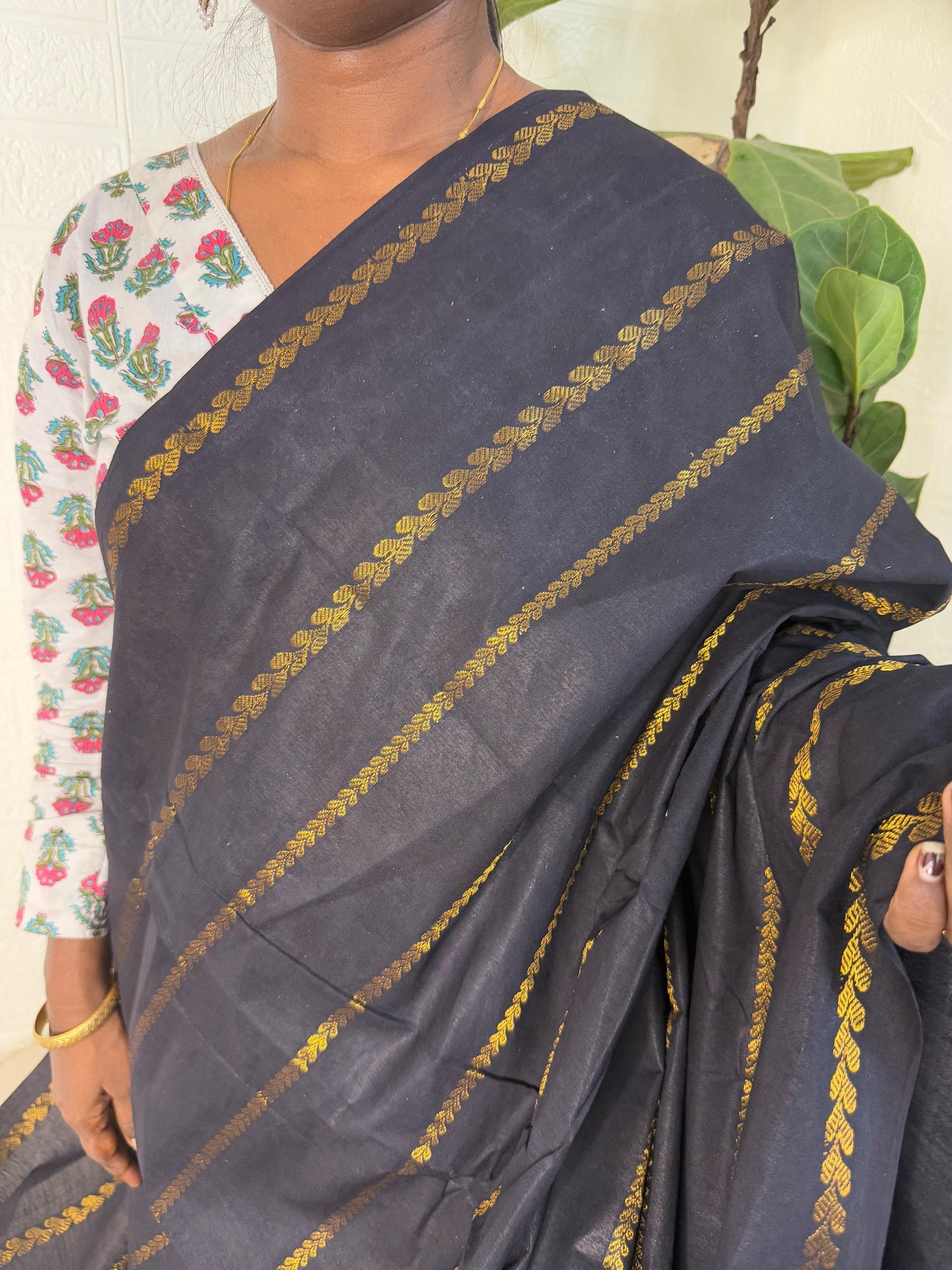 Black Sungudi with Off white blouse