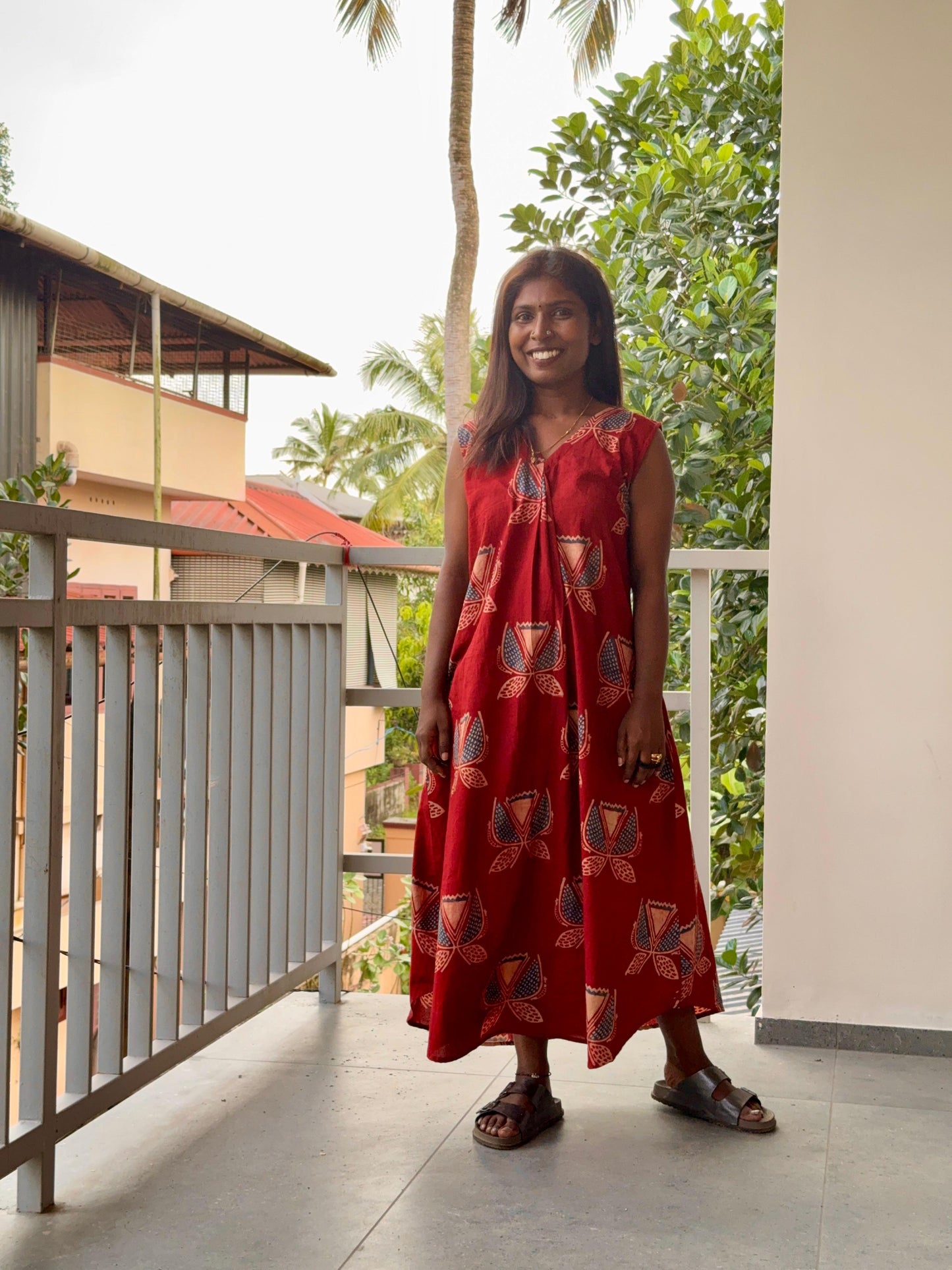 A line sleeveless dress
