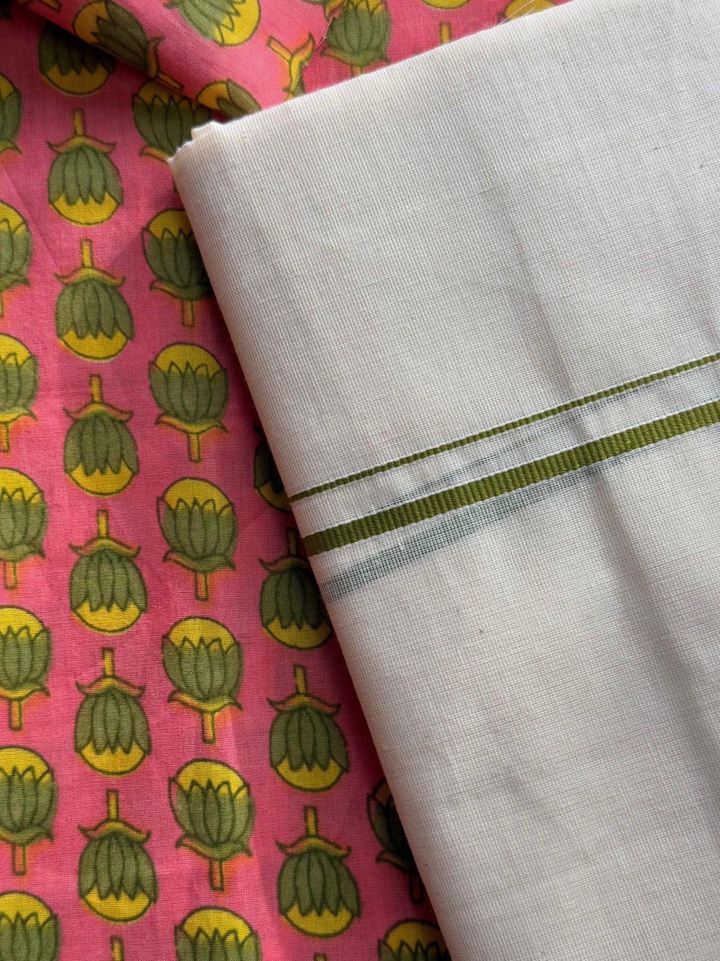 Puliyila kara Set mundu