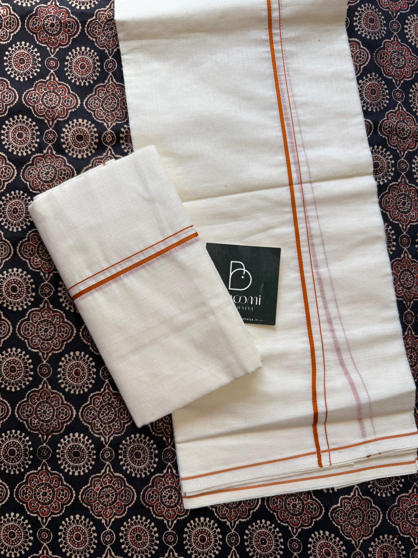 Puliyila kara Set mundu