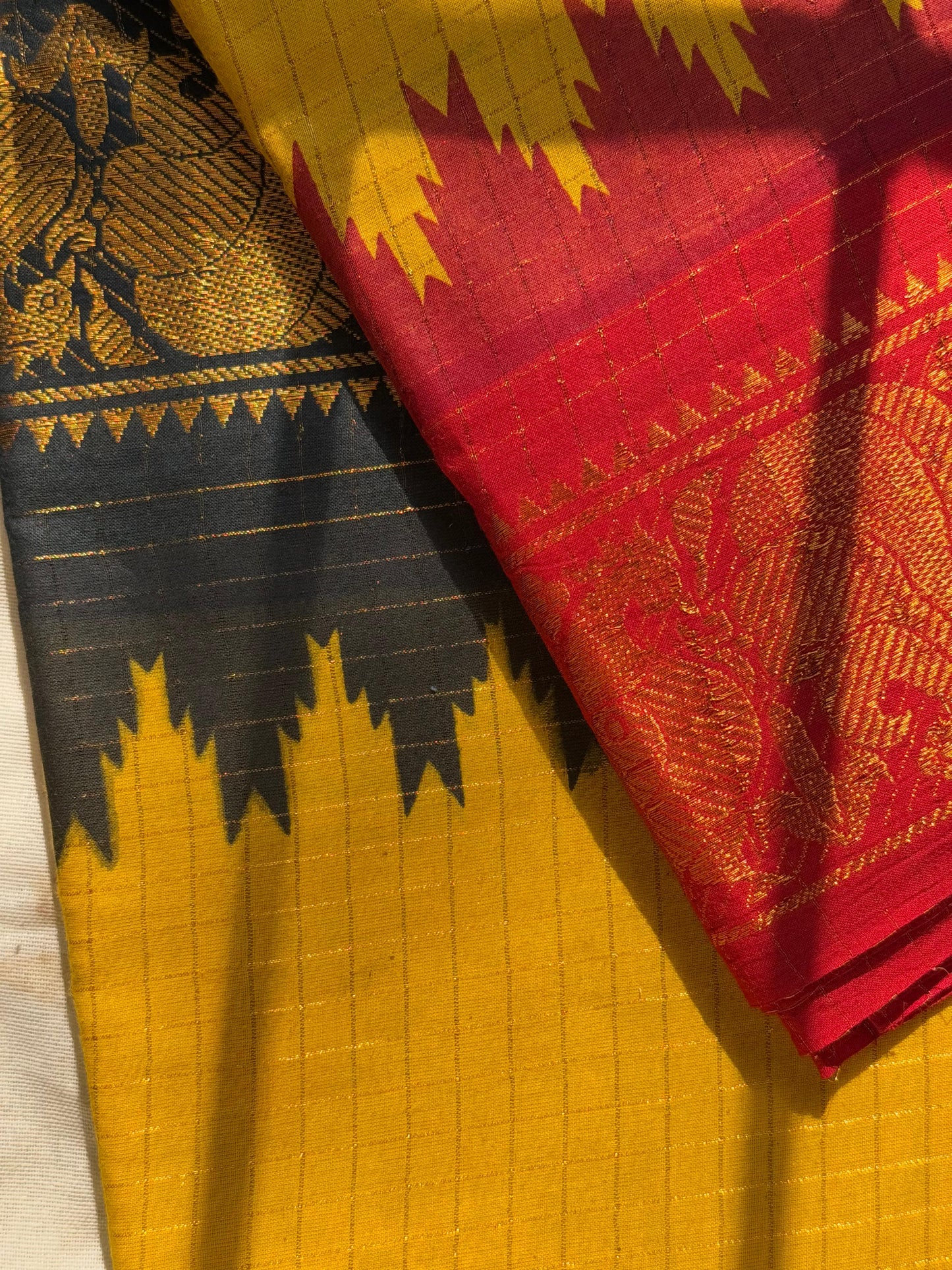 Ganga Jamuna Sungudi saree ( Black/Red border )