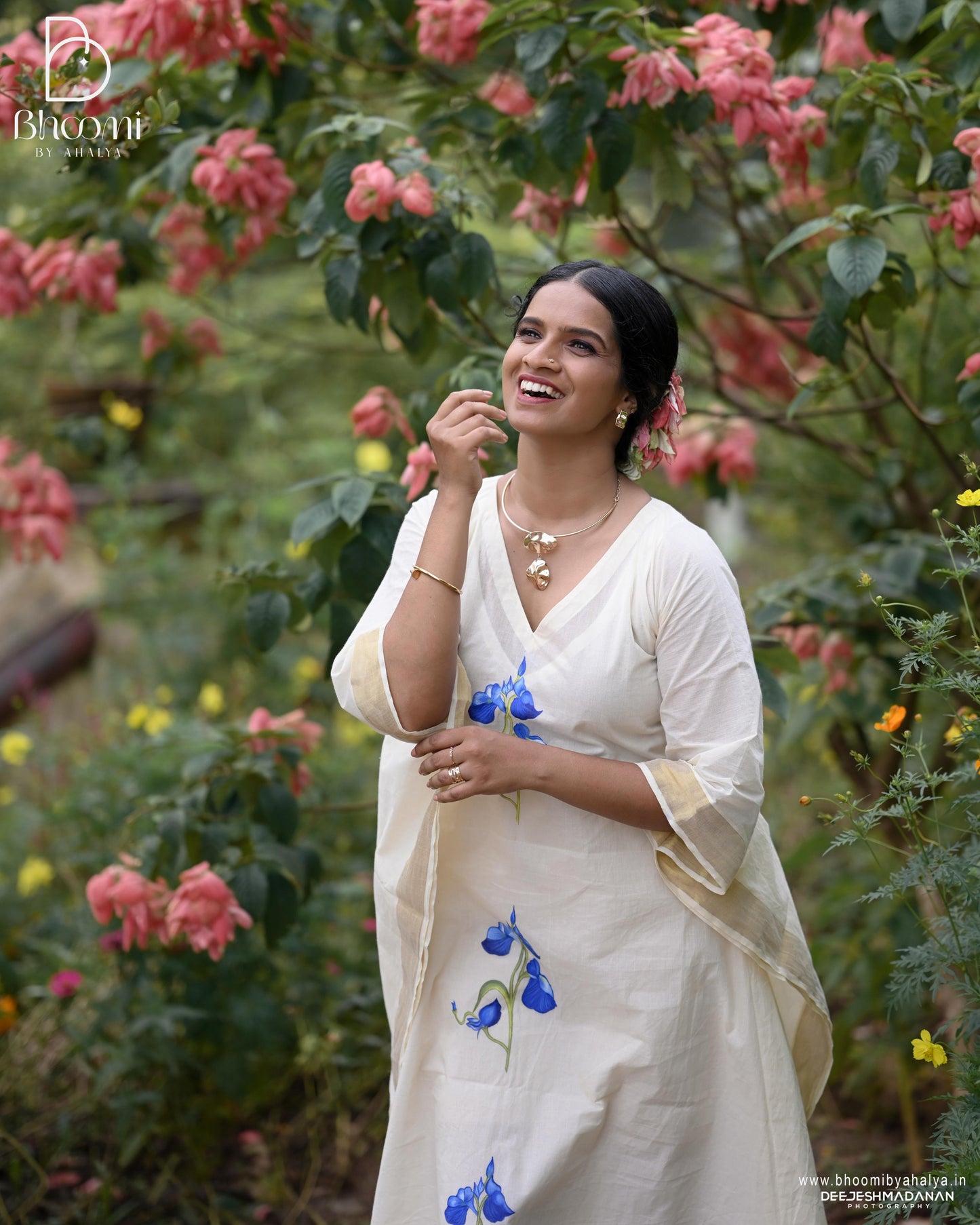 Kakkapoovu Kaftan
