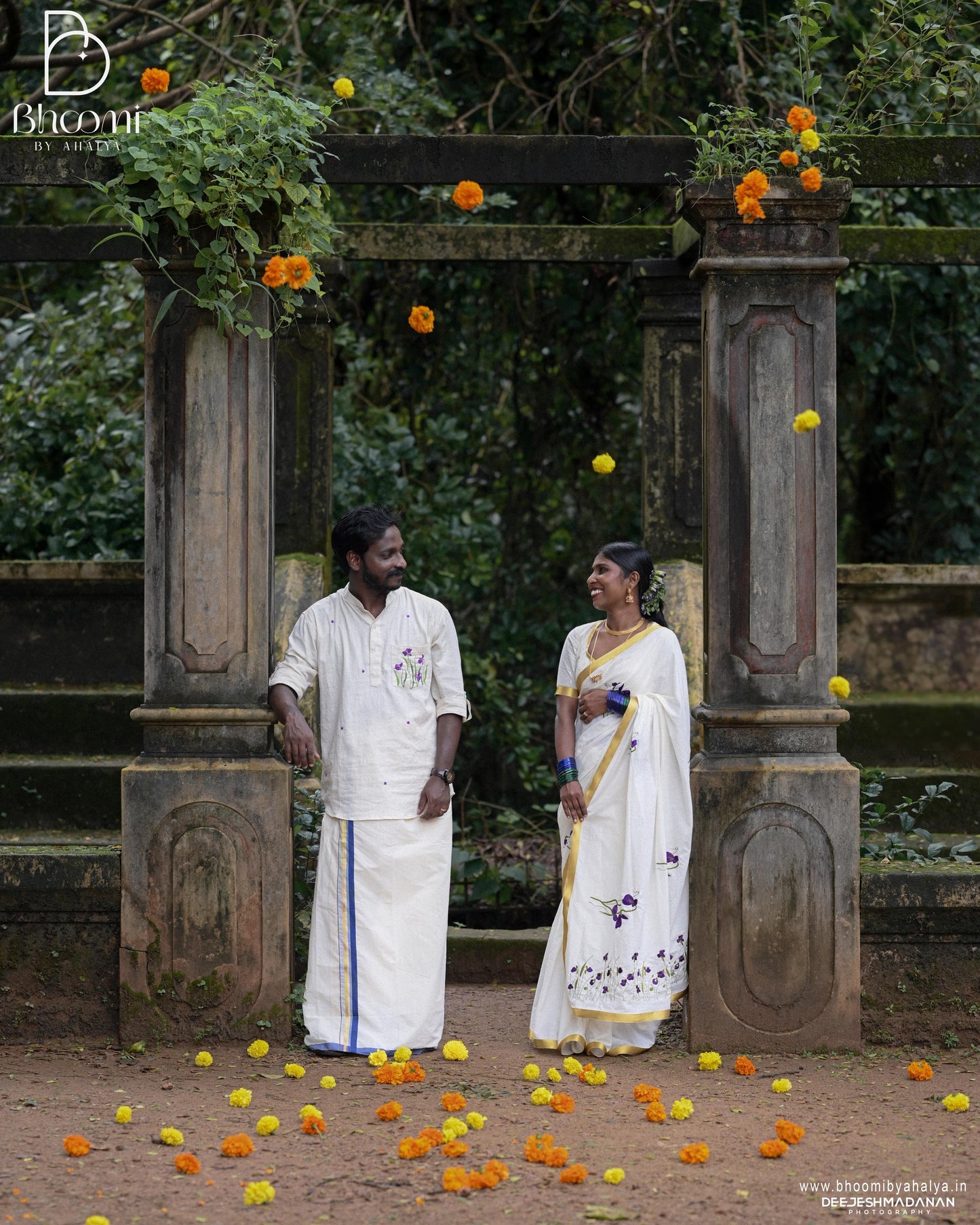 KAAKKAPOOVU SAREE KURTHA COMBO