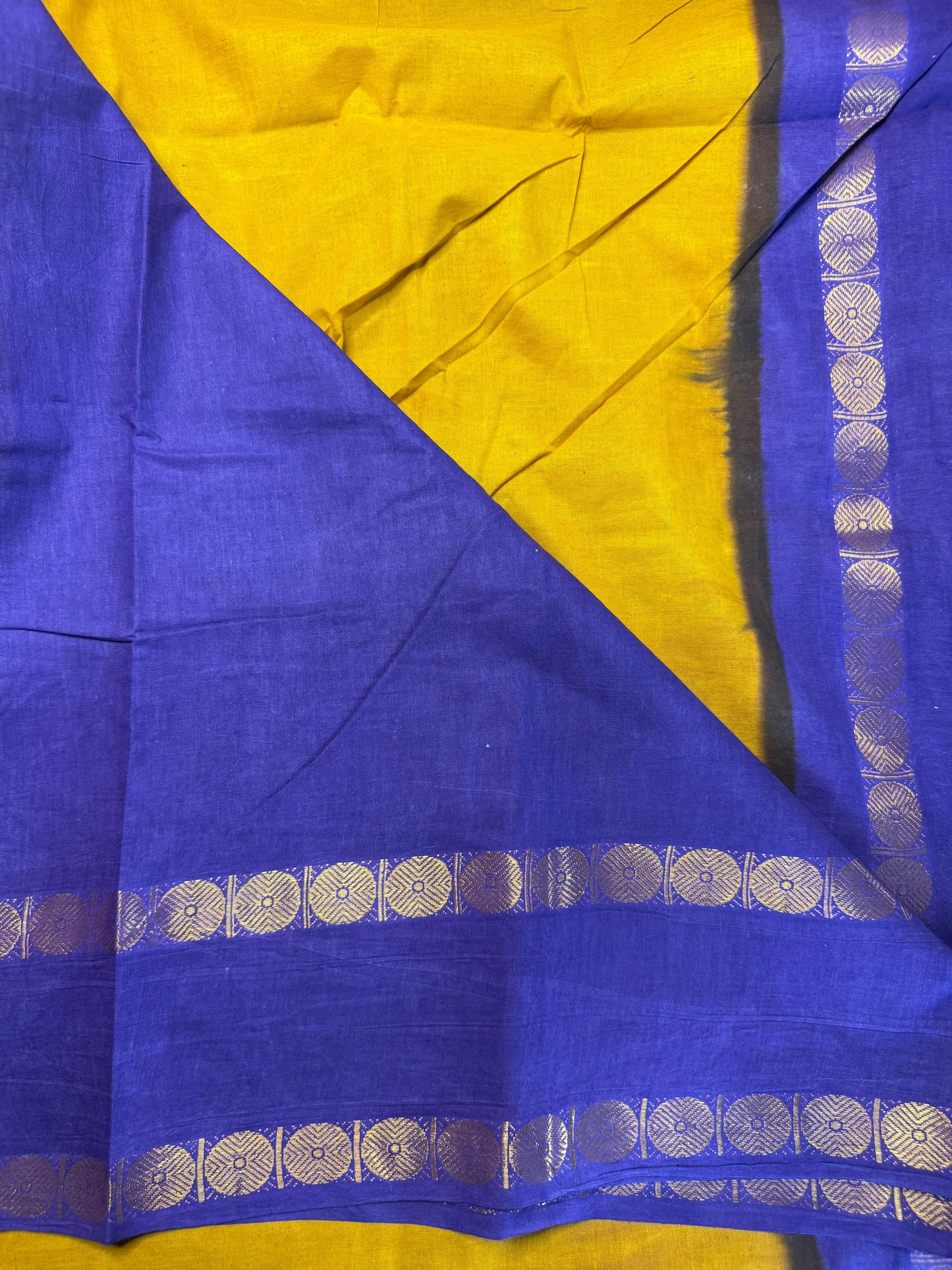 Adyar Sungudi Cotton saree ( Mango yellow and Lavender )