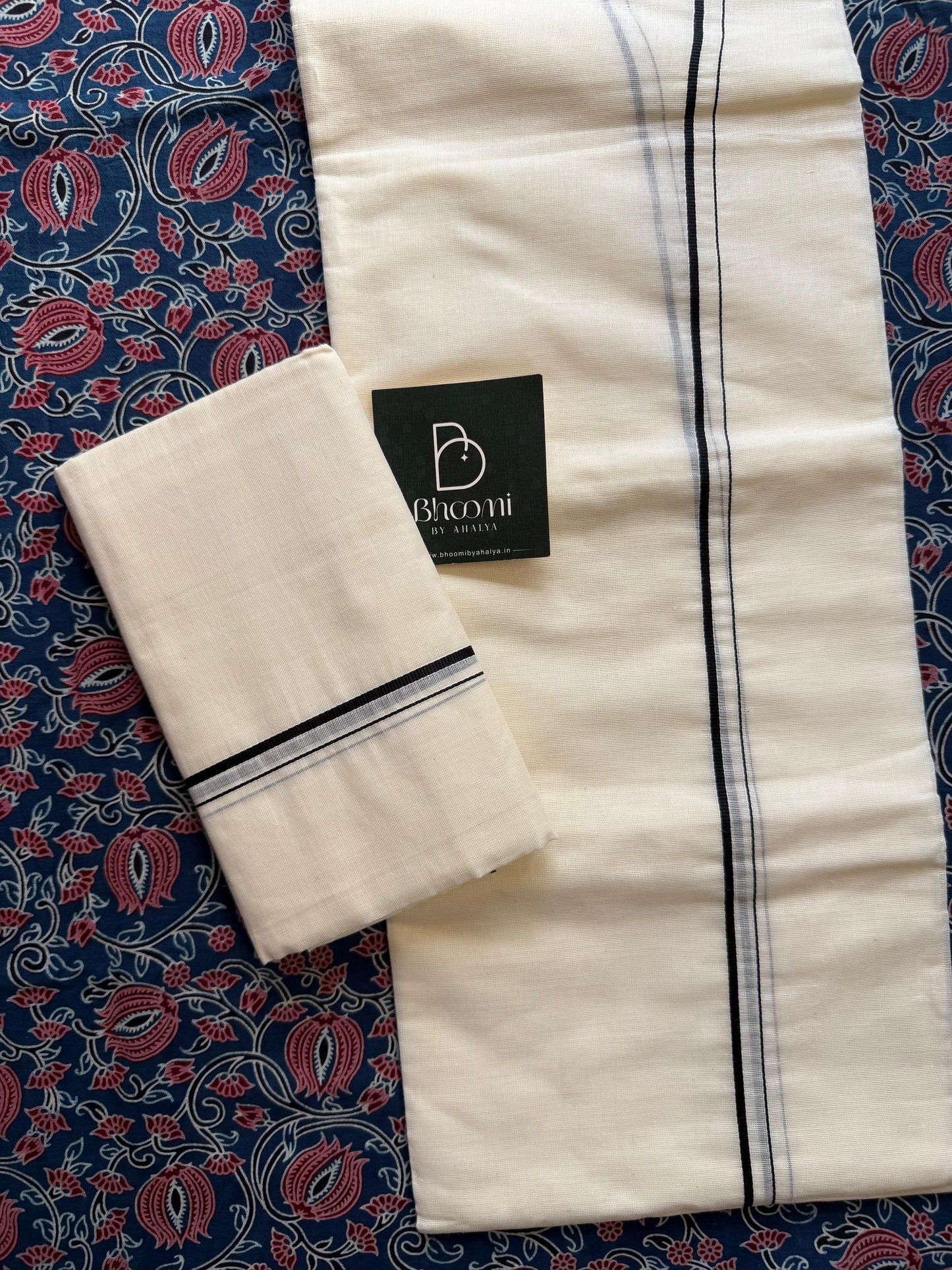 Puliyila kara Set mundu ( Black )