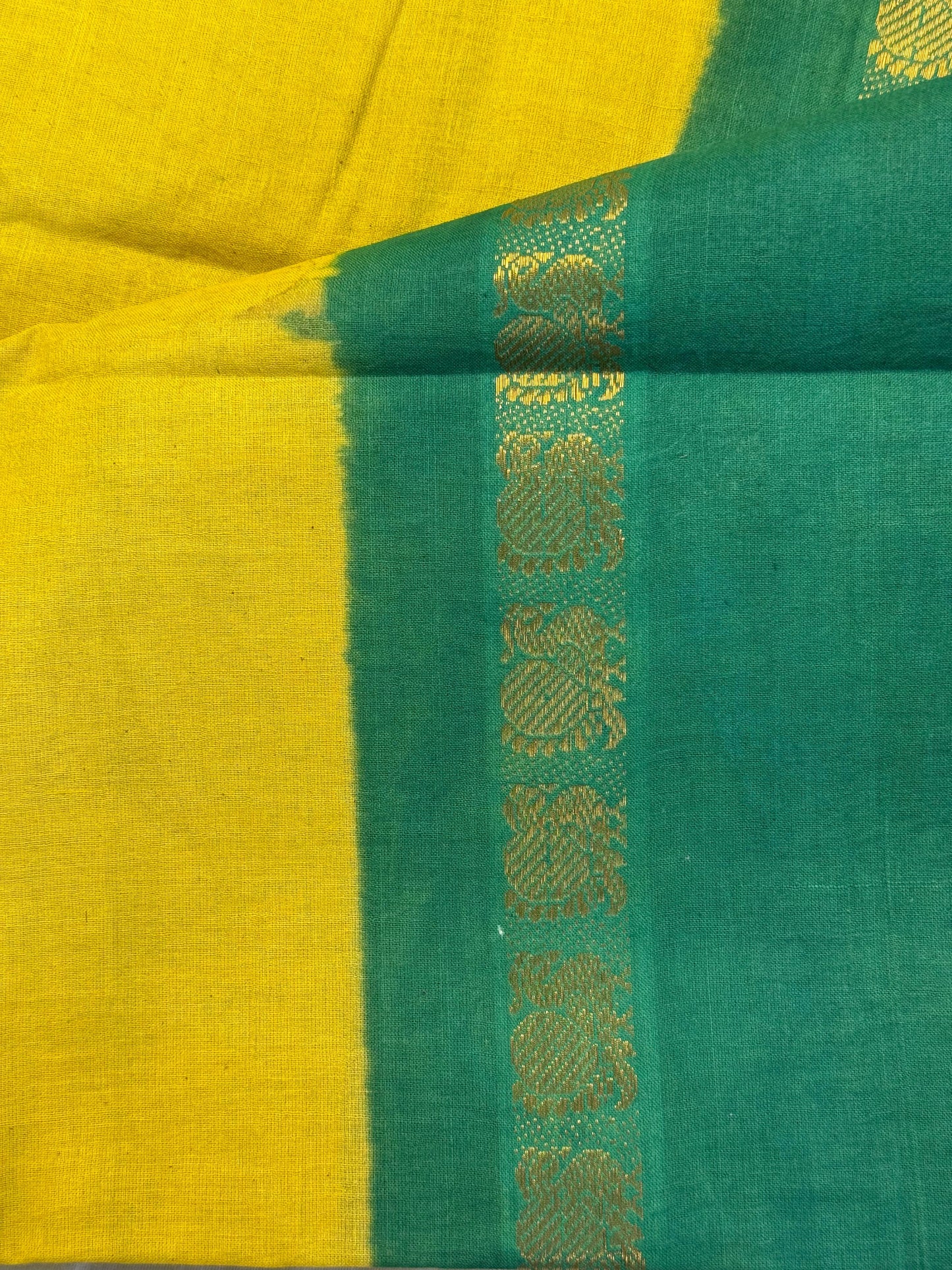 Adyar Sungudi cotton saree (Yellow and Green)