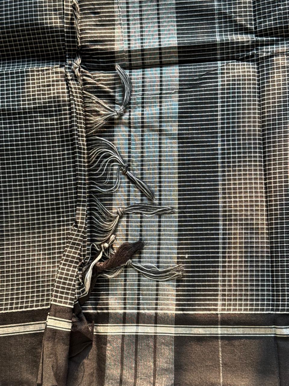 Patteda Anchu Saree