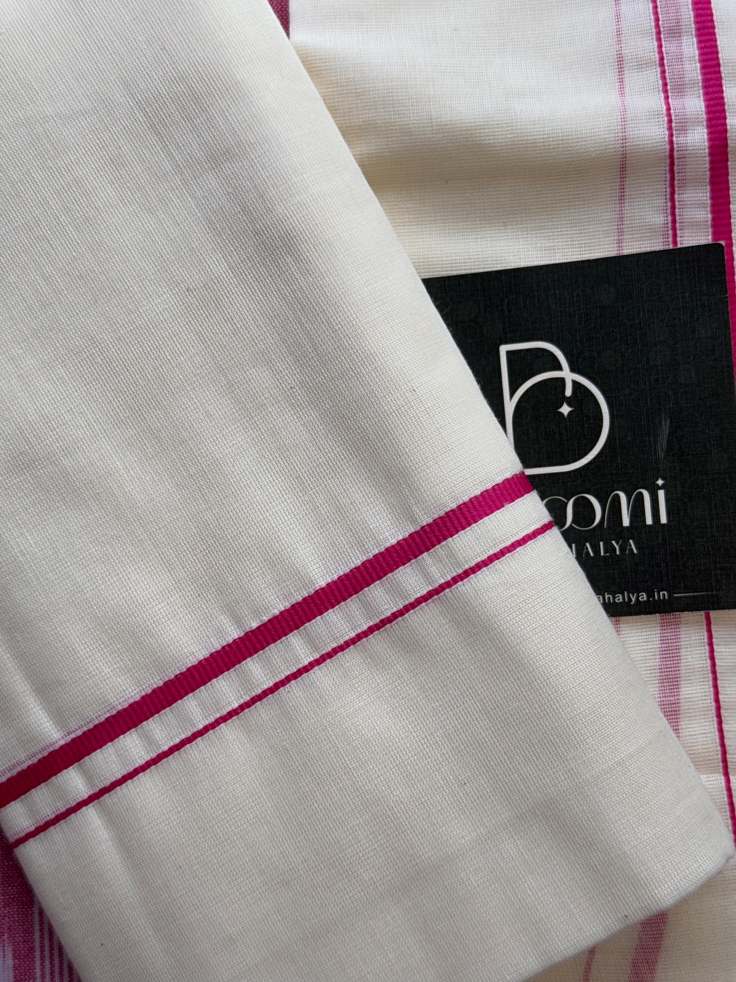 Puliyilakara Set mundu