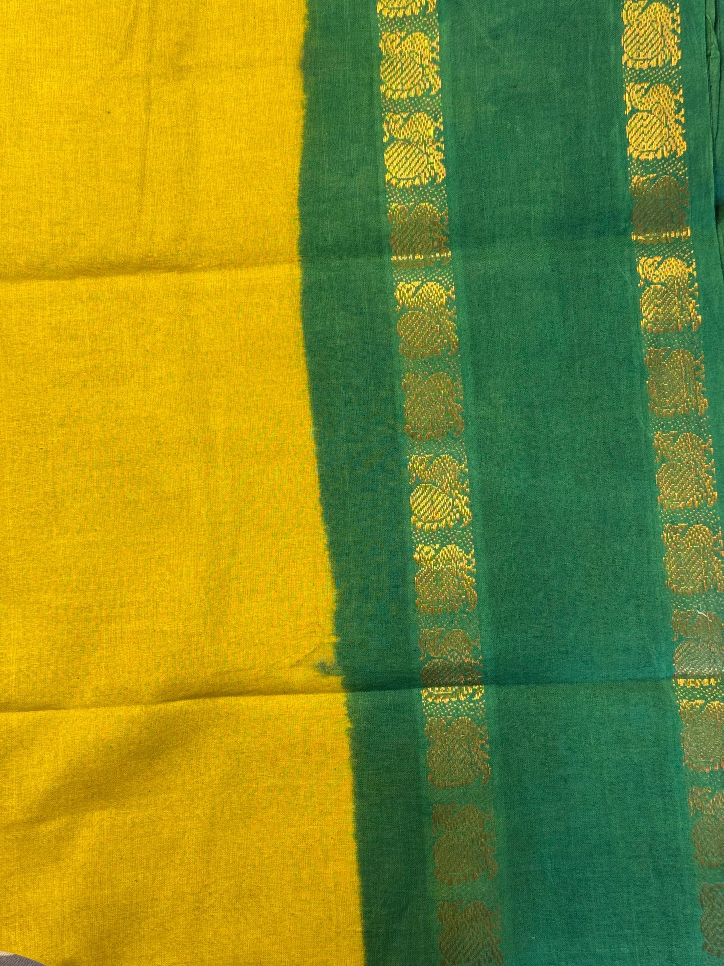 Adyar Sungudi cotton saree (Yellow and Green)